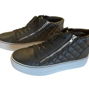 Women's 9.5 STEVE MADDEN Gryphon-Q Quilted Vegan Leather SIde Zip Ankle Boots